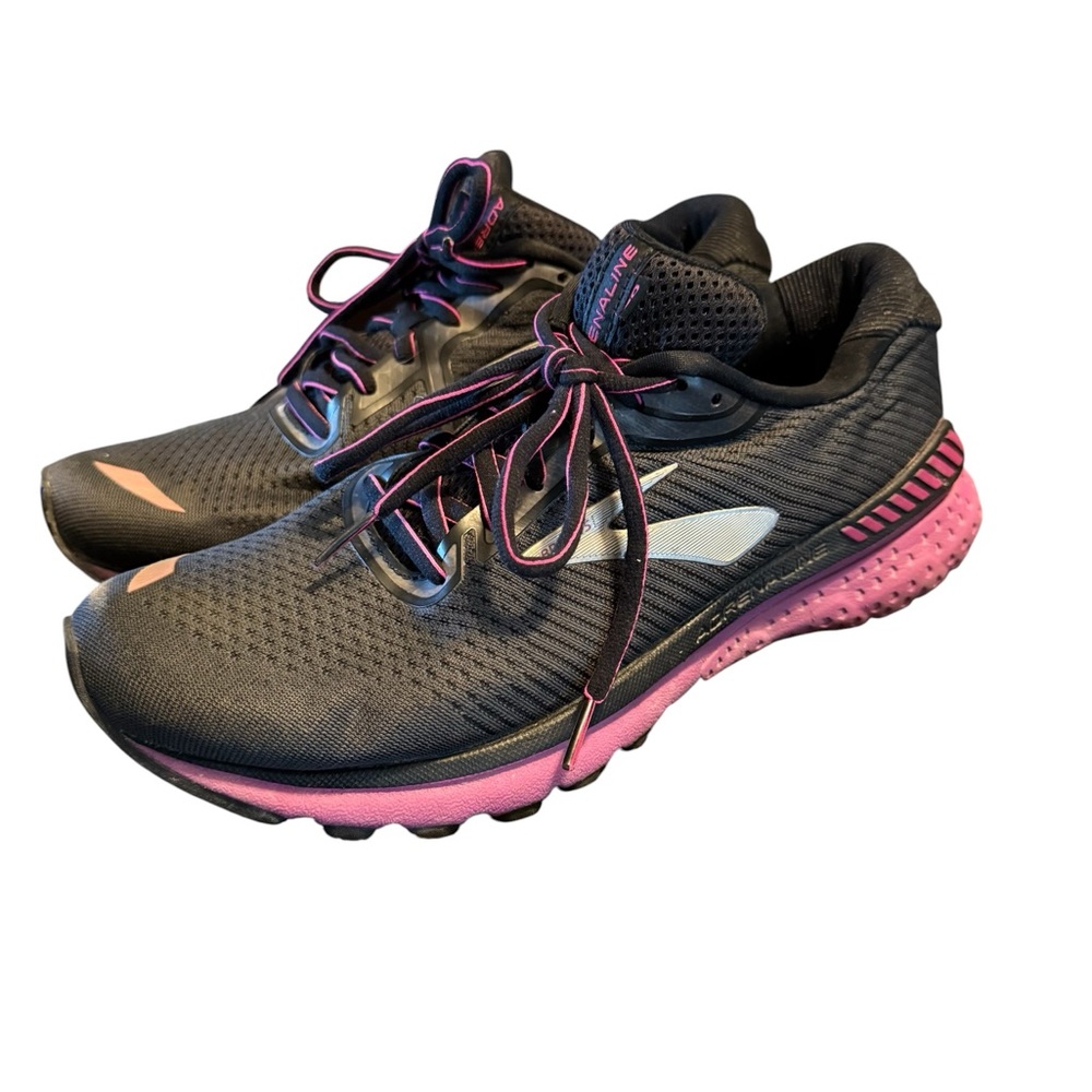 Brooks Women’s Black and Pink Running Sneakers